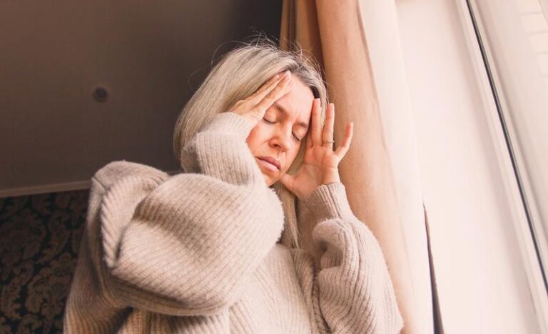 Omdlenia: poznaj niebezpieczne czynniki i objawy, które mogą zaskoczyć każdego