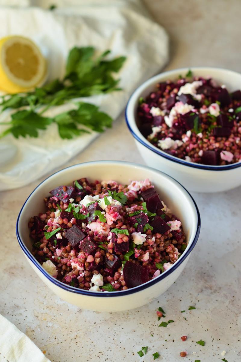 Dietetyczne sałatki z kaszami