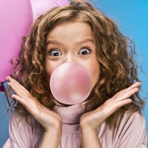 Czy żucie gumy wpłynie na wyniki badania krwi? Kluczowe informacje, które musisz znać